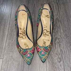 Sam Edelman pumps